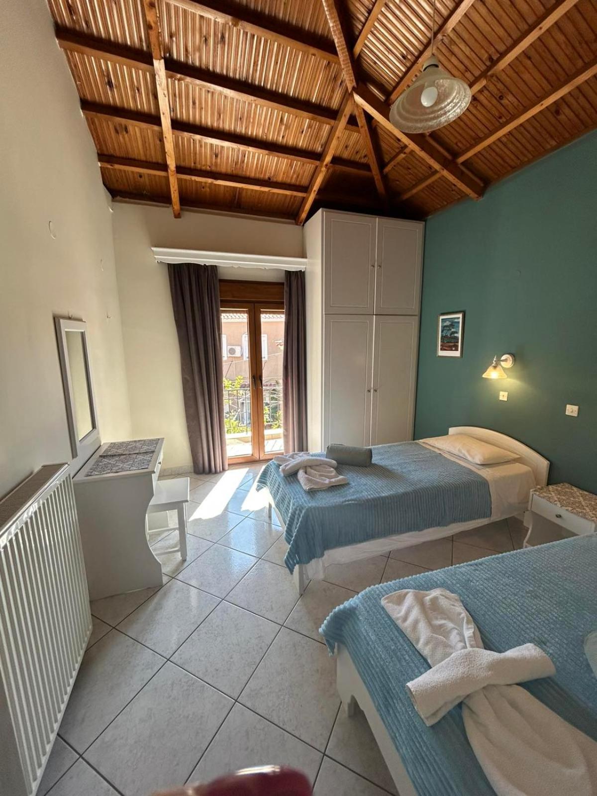 Roxani Studios-Apartments Petra  Phòng bức ảnh