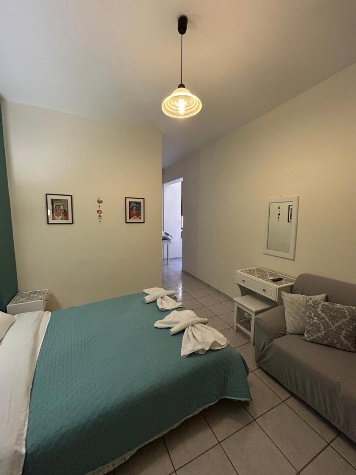 Roxani Studios-Apartments Petra  Ngoại thất bức ảnh